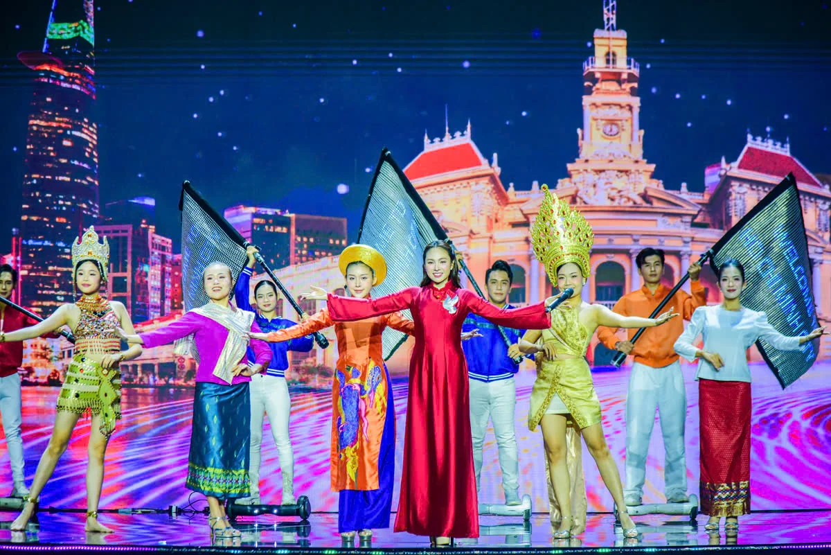 Chương trình nghệ thuật Khai mạc Hội chợ Du lịch Quốc tế ITE HCMC 2025: Rực rỡ "Đêm Việt Nam" - nơi "Dòng chảy Tinh hoa" hội tụ 
